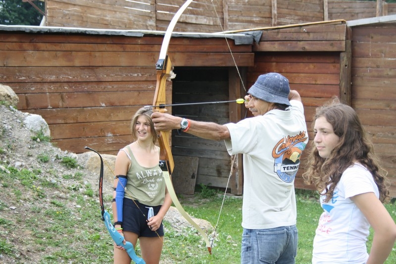 Village Camps International Summer Camp Leysin, Switzerland 2025-08-09 https://www.villagecamps.com/journals_admin/images/713-13-archery (42).jpg